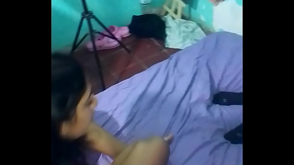 La Amiga De Mi Novia Me La Chupa Y Despues Se La Meto Miestras Mi Novia Graba Con El Celular