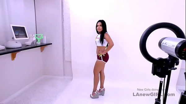 Spectacular Needy Girl Pussyfucked By Agent