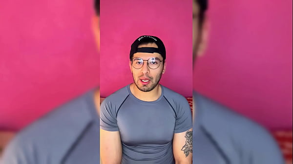 Macho Vergon Llega Del Gym Exitado Por Ver El Culo De Un Twink En El Gym Y Se Masturba Sus 19cm