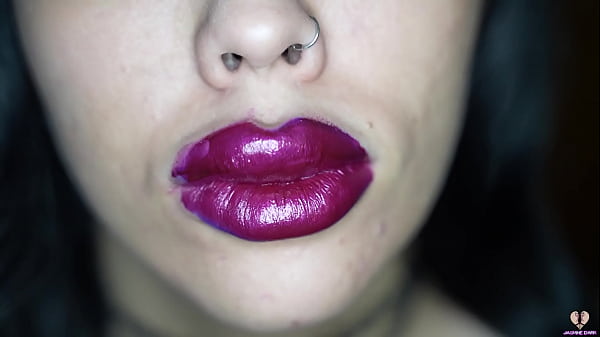 Extreme Bimbo Kissers Pole Gobbling