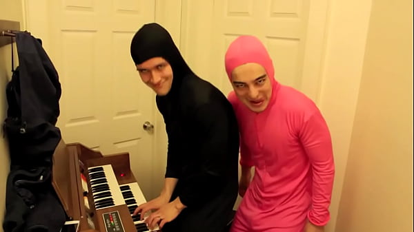 2 GALS 1 ORGAN
