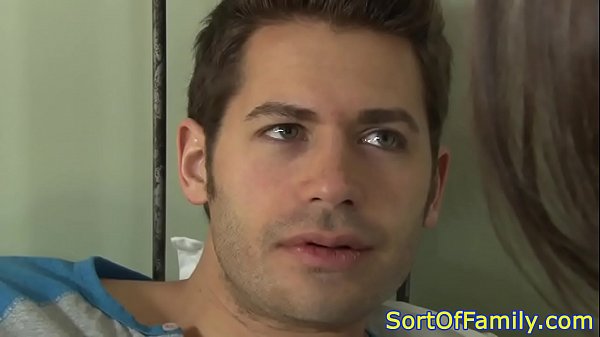 Cougarmom Swallowing Member Before Analsex