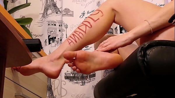 Hot Bitch Caresses Her Gams For You!