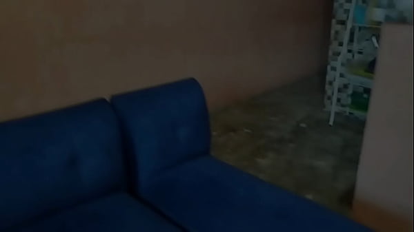 Mi Asqueroso Padrastro No Se Puede Resistir A Mi Gran Culo Que Termina Follando Mientra Mi Mama No Está En Casa