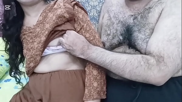 Pakistani Pretty Housewife Drilled By Her Stepdad