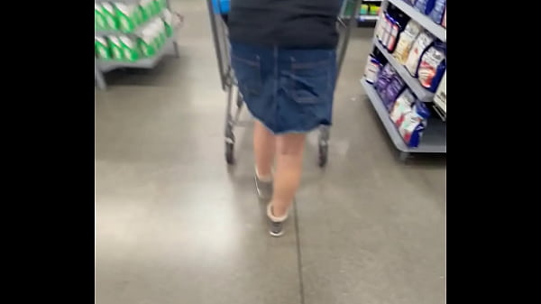 Wifeyy And Hubby Playing In Public