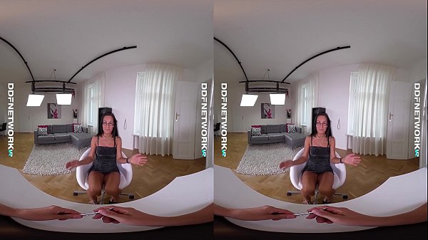 DDFNetwork VR - Babe For Hire - Extreme Ramming To Get The Job