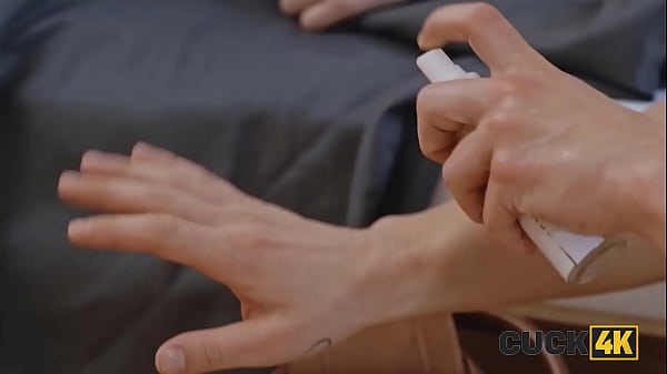 CUCK4K. In With The Doctor
