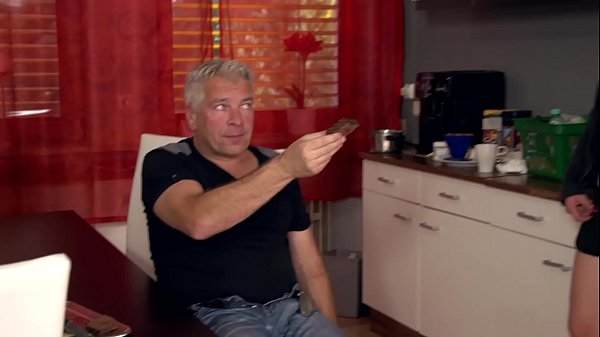 Die Pueppi Bella Hat Nen Mann - Aber Da Kommt Reinhard Wohl Gut Dran