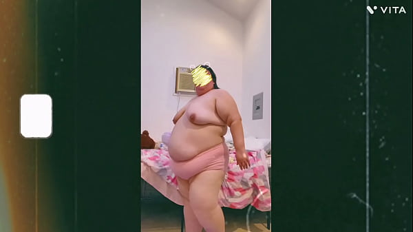Grown Old Milf Saggy Jug Topless Dance In Front Of Cam