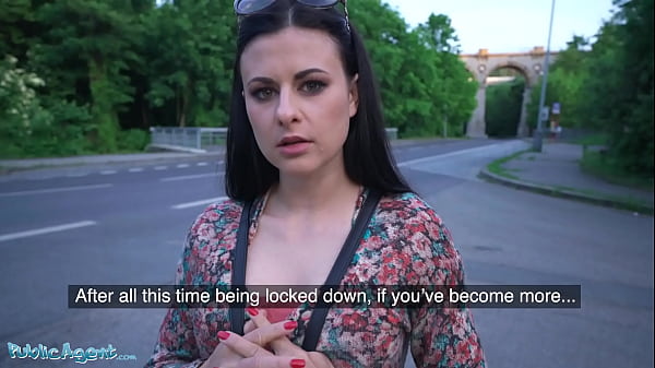 Public Agent Billie Star Takes Part In University Sexperiment