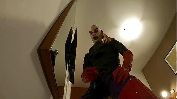 Cumshots On Mirror (view From Below)