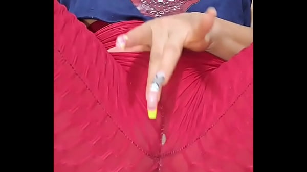 Deliciosa Masturbada Despues Del Gimnasio - Hermosa Cougar Culona Se Masturba Hasta Mojar Su Leggins - Pantalones Mojados