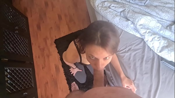 Novice Chick Gives A Rod A Crossed Eyes Oral
