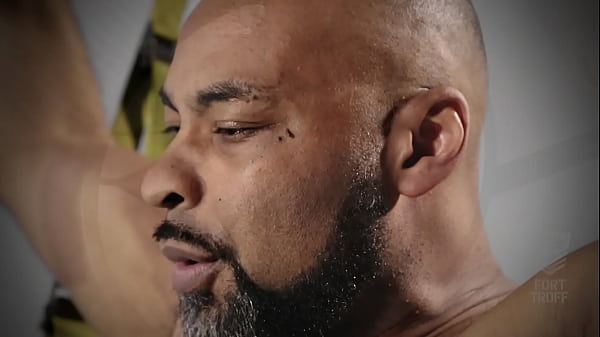 Montage Fort Troff Diamond X6 - Devin Franco, Ray Diesel