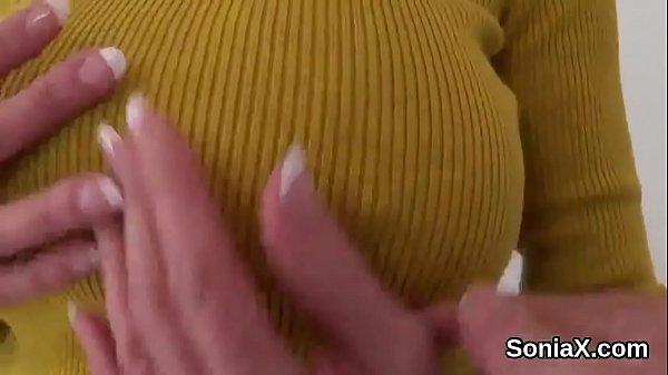 Adulterous English Mature Gill Ellis Shows Her Heavy Tits