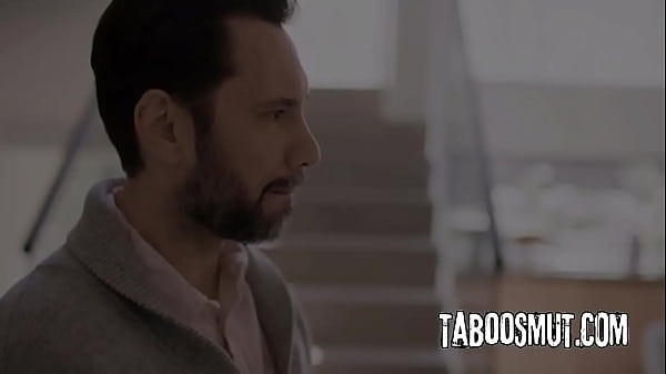 Deceiving Husband Has Sex With The Legit Estate Agent Behind Wife's Back