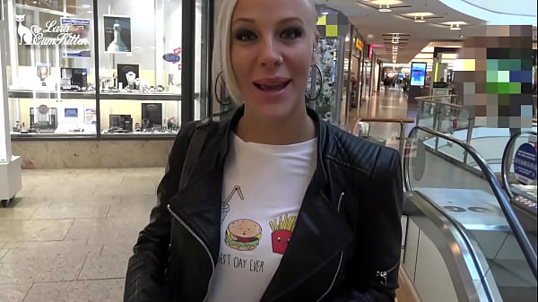 Lara CumKitten - RAIL Service In The Shopping Center
