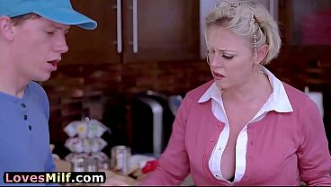 Lustful Neighbour Spies On Busty MILF, Helps With Groceries & Gets Invited For Hardcore Ass Play Ramming And Gigantic Facial