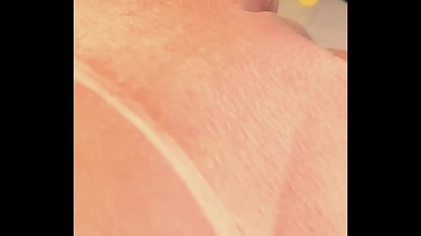 Rainha Hotwife Batendo No Corno E Ele Tentando Fuder. Rola Pequena, Merece Apanhar Mesmo!