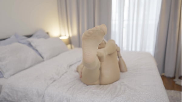 Come And Play With Me! Platinum Mature Fancies You To Jerk Off On Her Soles!