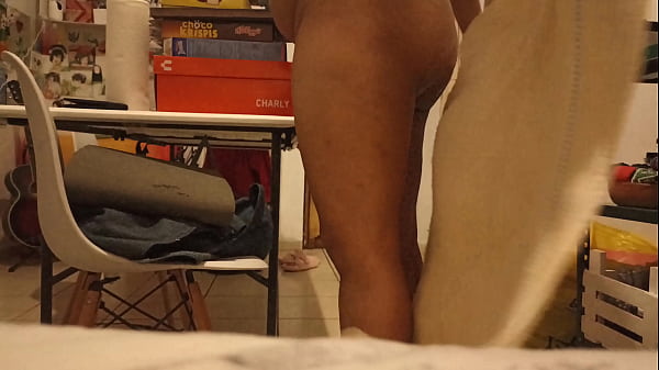 Esposa Gordita Embarazada Poniendose Una Tanga