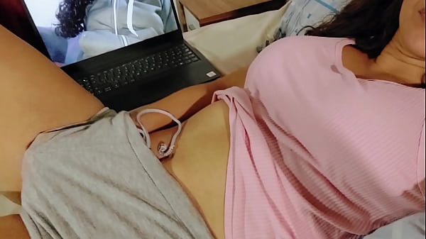 Me Masturbo Viendo Mi Video Embarazada