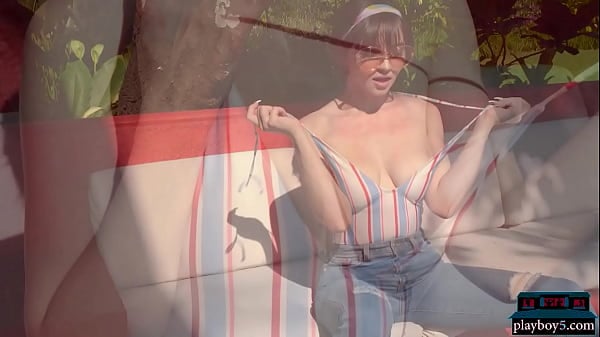 All Natural Jay Marie And Asian Cara Trap Showcase Off Their Incredible Bodies