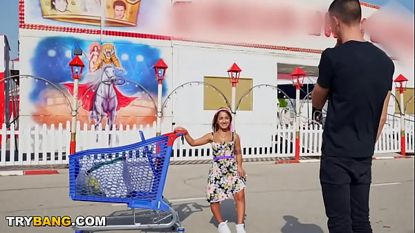 BANGBROS - Spanish Petite Person Muñequita Enfadada Smashed By Tommy Cabrio In Front Of Circus