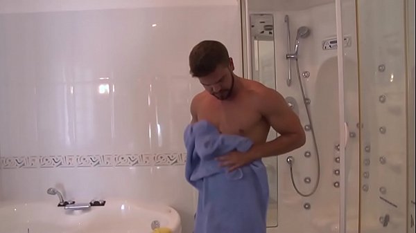 Anissa Kate Se Fait Copieusement Dilater La Chatte Par Juan Lucho