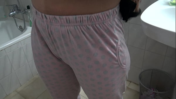 My Muslim Tenant Is A Tramp And Today She Pissed From Her Bushy Snatch