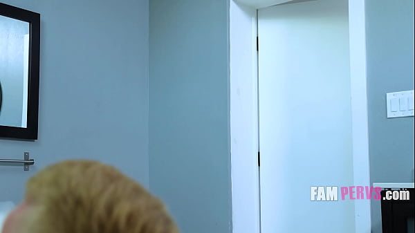 Saturate And Work A Stepmom's Surprise - Parker Sims, Addyson Forces | Fampervs