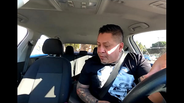 LUIS GARAY LE HACE CASTING A HERMOSA TATUADA TINY, CARAMELO