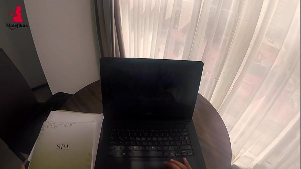 Malefikas - Jefe Se Folla La Secretaria