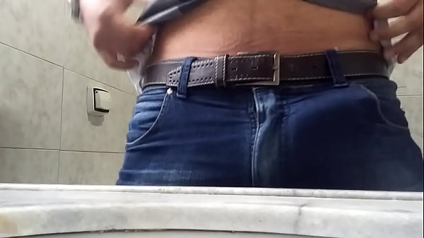 Gozada Gostosa No Banheiro