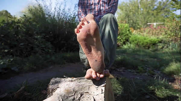 Farm Babe Flaunts Off Her Filthy Toes