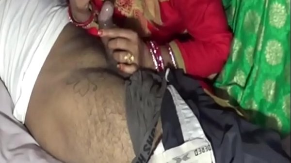 Mai Or Mere Kar Patti Sex Kar Rahi Hi