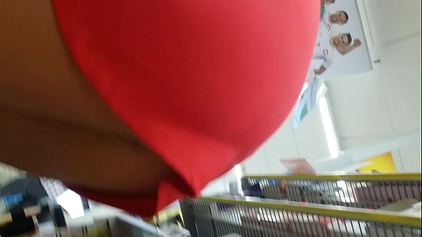 Upskirt Cougar In Store