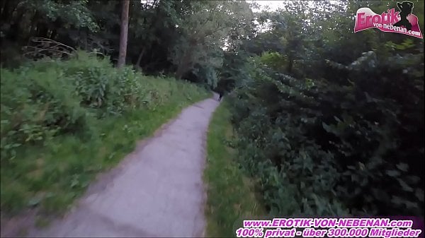 Türkische Muslim Mutter Macht Usertreffen Outdoor Und Lässt Sich In Den Mund Pissen