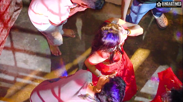 Desi Bihari Chapri Live Nude Dance Showcase With Smoking Honey Pratibha And All Boys