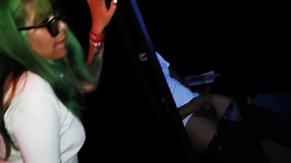 C0legiala Puta Se Va De Pinta A Las Cabinas Y Tiene SEXO CON 3 Cabrones /GLORYHOLE ADVENTURES