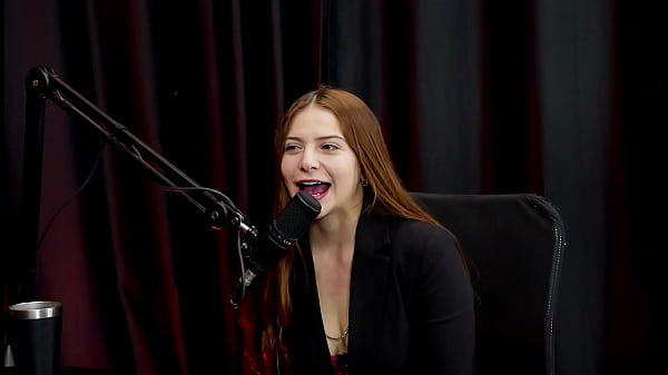 Teve Coragem De Fazer Pornô, Gravou Com O TED, Gosta De Swing, Participou De Concurso De Dança, E A Escola De Samba... - Cintia Lara (WATCH ON: SHEER/RED)