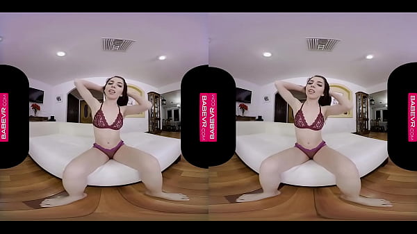 Jaw-dropping Monica Lush Plays Deep Inside Her Slit In VR!