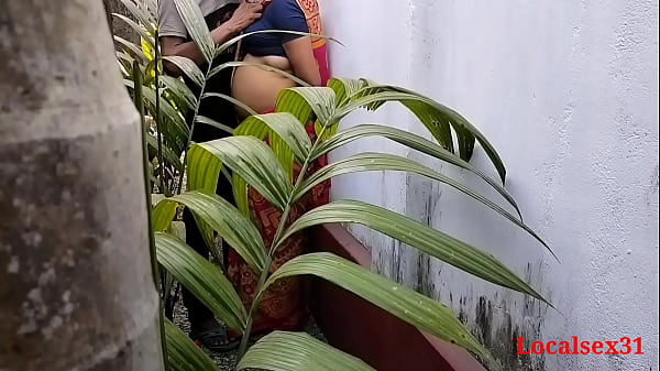House Garden Clining Time Sex A Bengali Missus With Saree In Outdoor ( Official Video By Localsex31)