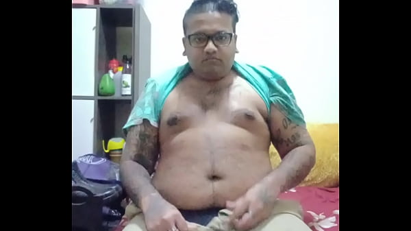 Vaibhav Milks Off & Squirts In His Hand By The Side Of His Bed