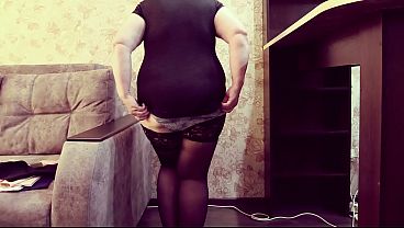 A Thick Rear Quivers In New Panties. A Chubby MATURE Tries On Sizable Panties. PAWG.