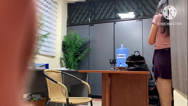 Puse Una Camara Espia A Secretaria Argentina De 18 Años