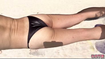I Sunbathed In A Small Bikini. SecretGakuen
