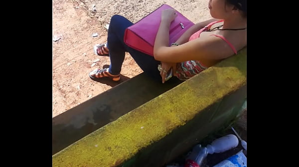 Peitinho Gostoso Da Novinha Na Feira Do Sia Df