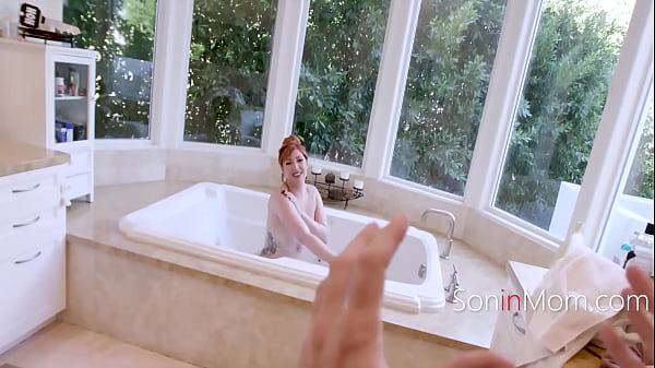 Trading A Bathtub With Step-mom & Trying Incredibly Forceful To Keep It Platonic